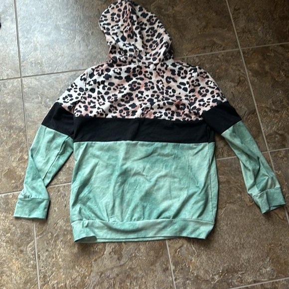 Leopard and Green Hoodie - Picture 2 of 2
